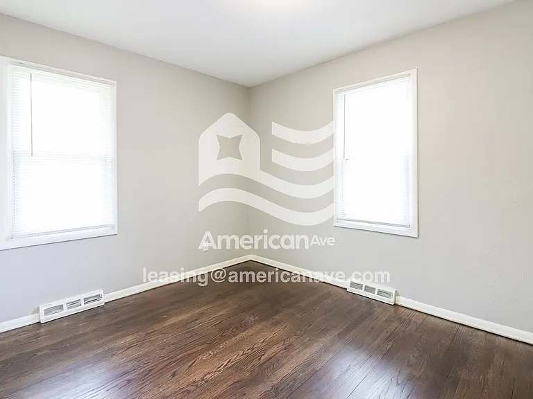 865772_010_bedroom_13665179.jpg
