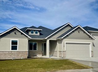 1128 W Loretta St, Meridian, ID 83646