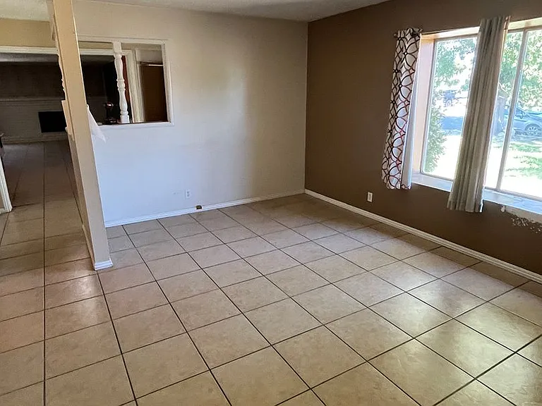 427 N Santa Ana St — Photo 4