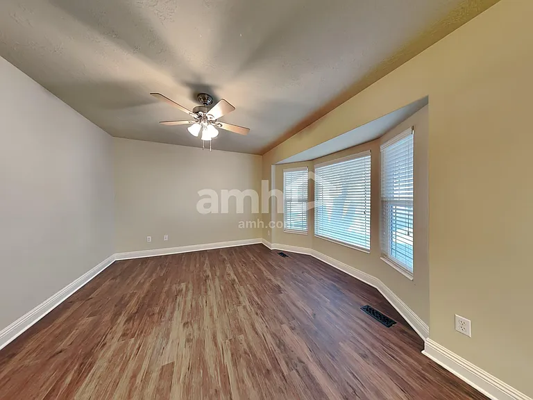 1190 S Inverness Dr — Photo 7