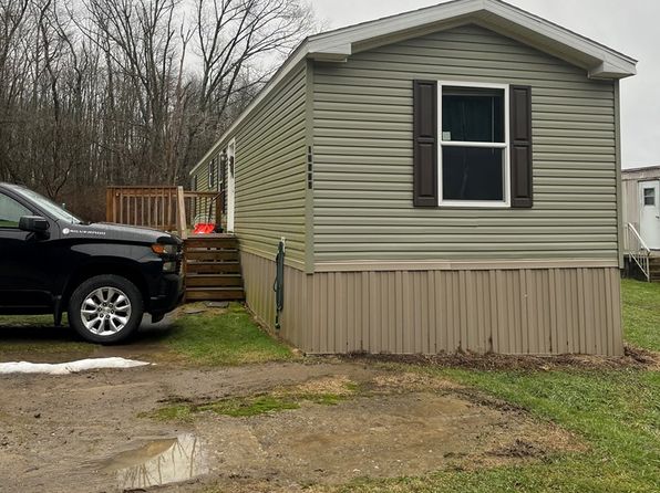 13529 11th Park E, Titusville, PA 16354