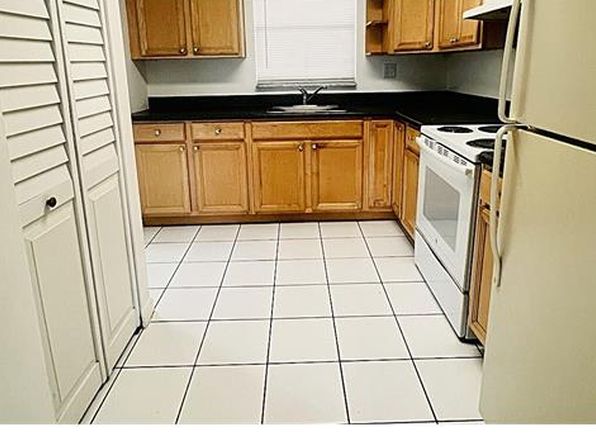 7700 NW 30th St APT 204