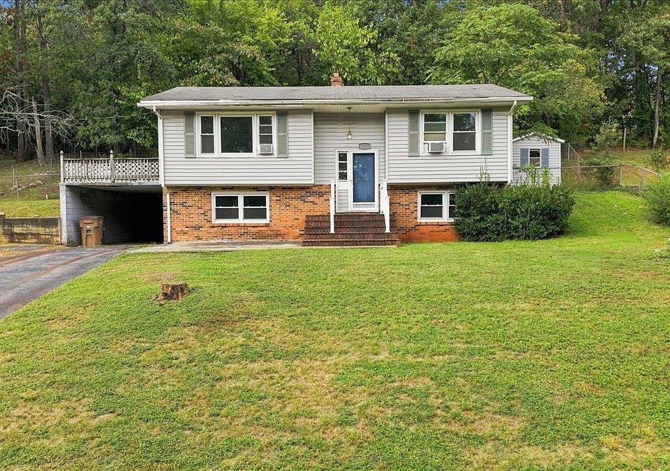 1st image of 1620 Toddsbury Rd