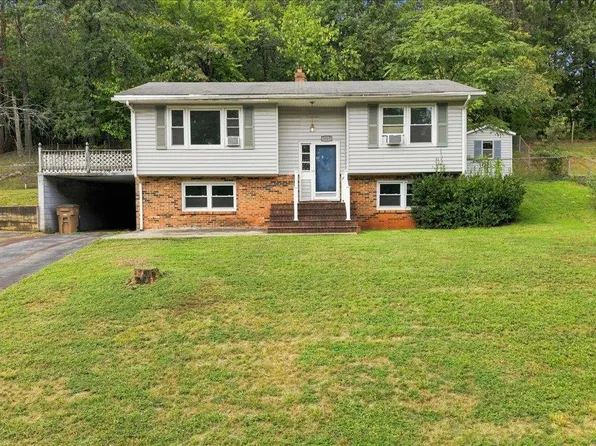 1620 Toddsbury Rd, Altavista, VA 24517