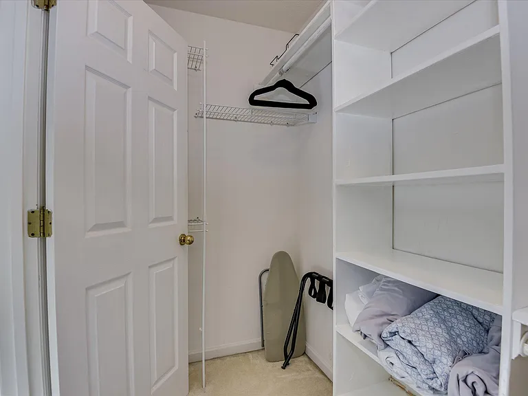 869 Hickory Ridge Rd — Photo 32