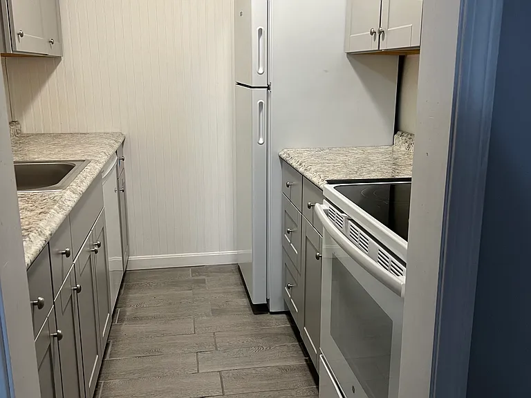 145 Broad St #18 — Photo 2