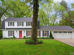 9 Middlebury Ln, Chesterfield, MO 63017