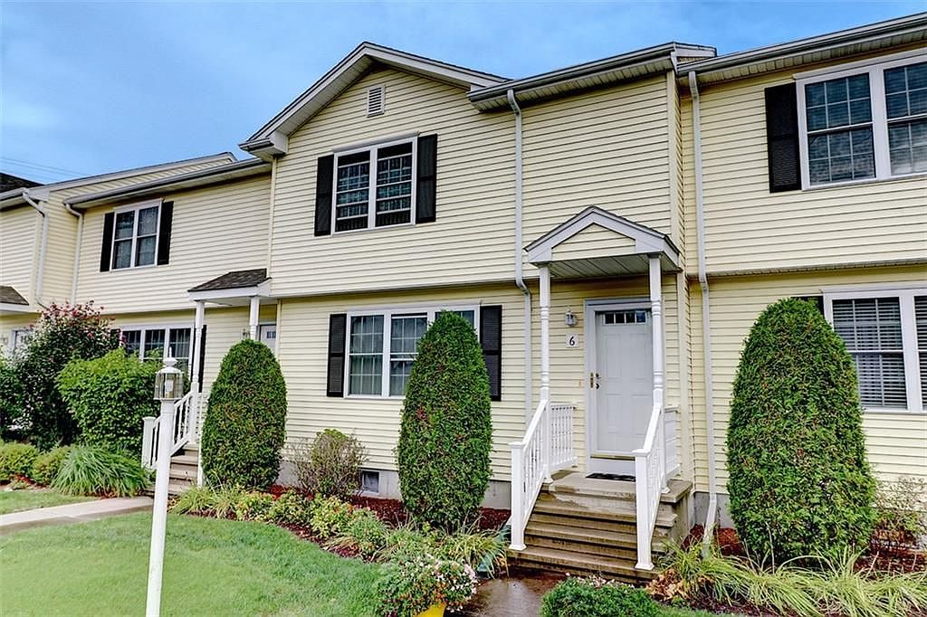 6 Tobie Ave, Pawtucket, RI 02861 | Zillow
