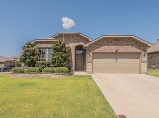 15901 Charing Cross Dr, Justin, TX 76247
