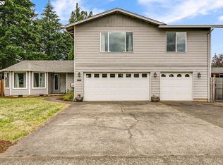 726 S Elm St, Canby, OR 97013