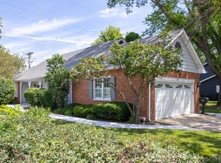 410 E Providence Rd, Palatine, IL 60074