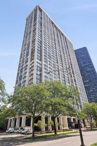 5445 N Sheridan Rd APT 2008, Chicago, IL, 60640