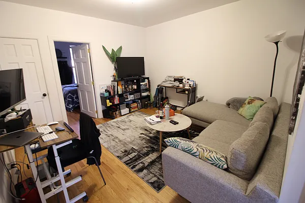 Rented by True Real Estate Group | media 13