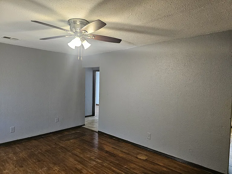 3928 Teal Dr — Photo 3
