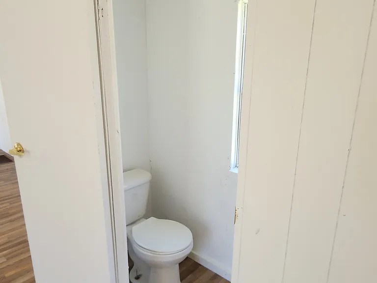923 Mercedes St #18 — Photo 13