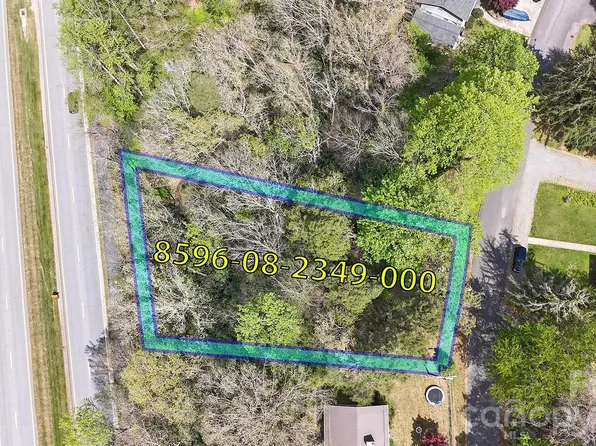 L12 Hawthorne Dr #L12, Brevard, NC 28712