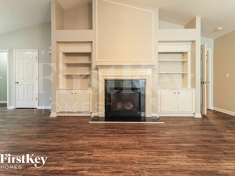 5163 Centennial Creek Vw NW — Photo 2