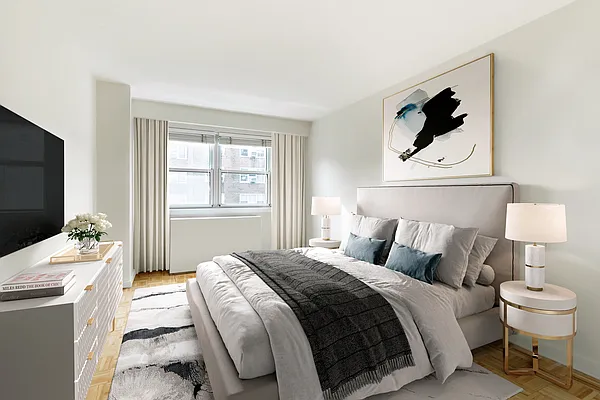 Rented by Sotheby's International Realty | media 9