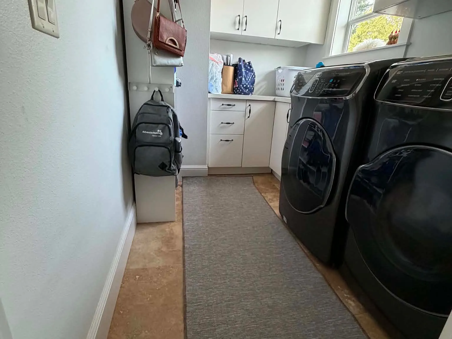 5 bed, 2583 sqft, $3,800 — Photo 2