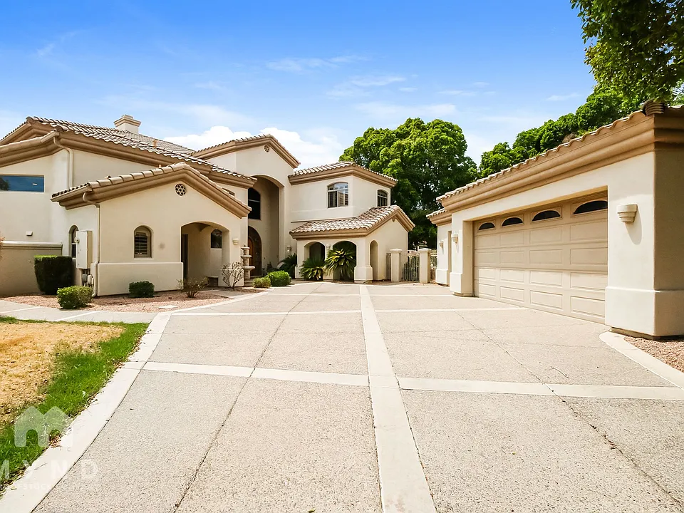 1501 E Treasure Cove Dr