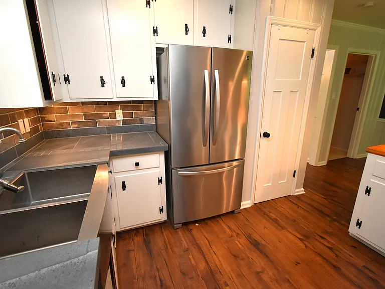 1800 Kirkwood Dr — Photo 14