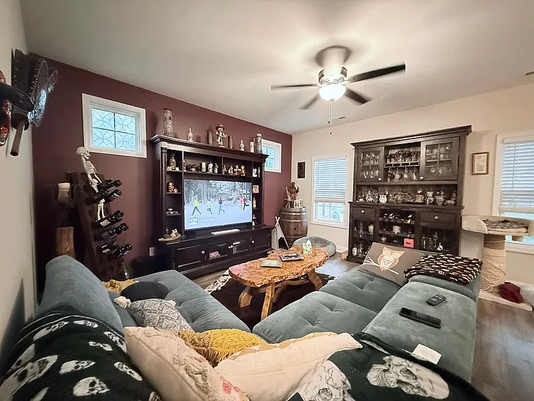 1214 Morgan St — Photo 10