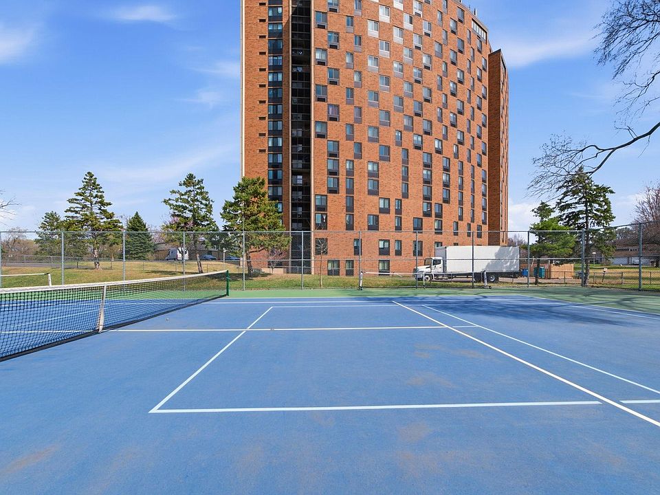 1st image of 1181 Edgcumbe Rd APT 411