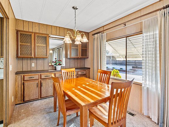 4th image of 110 Cabana Drive