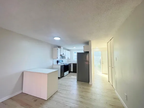 6530 SE 57th Ave, Portland, OR 97206