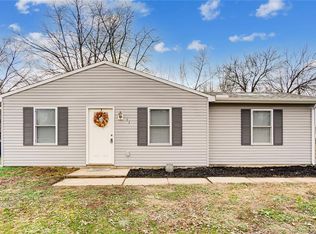 37 Weinland Dr, New Carlisle, OH 45344