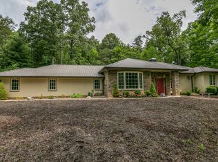 26 Holland Ct, Ellijay, GA 30536