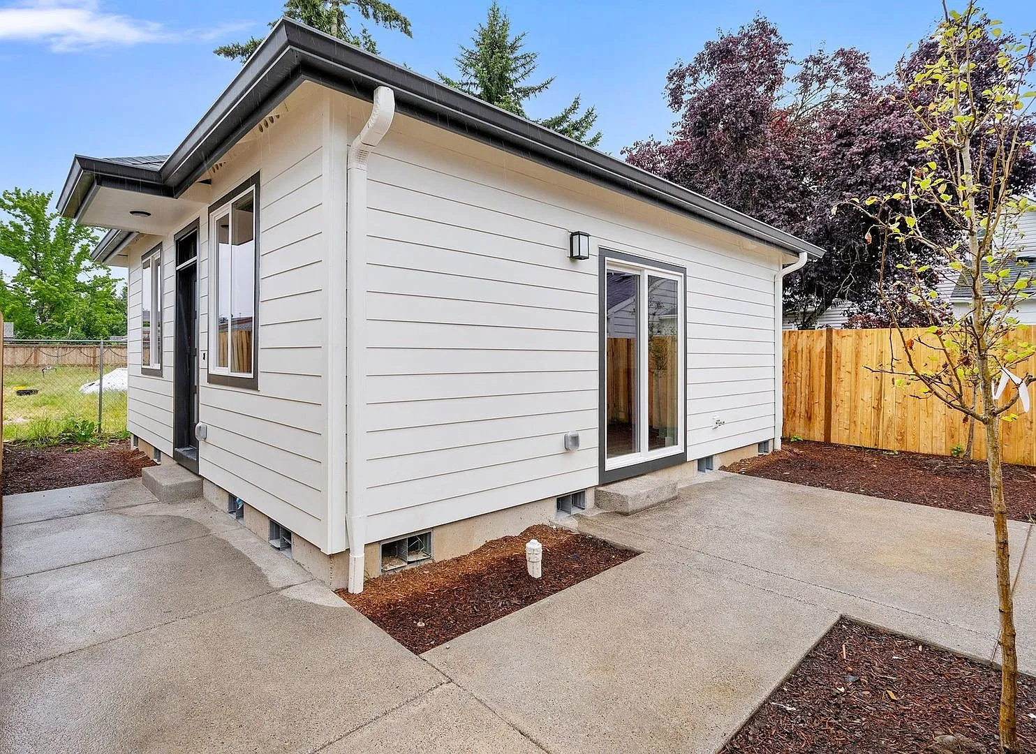 Beautiful New Construction 2-Bedroom Home with Private Fenced Yard and Designer Finishes — Photo 2