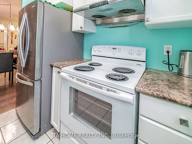 1 Pemberton Ave #702 — Photo 10