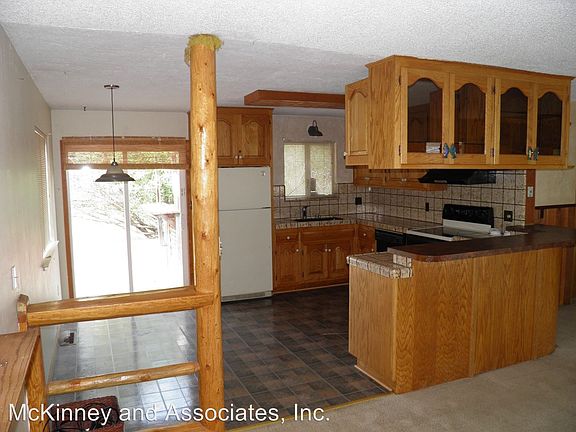 3rd image of 1020 Washoan Blvd