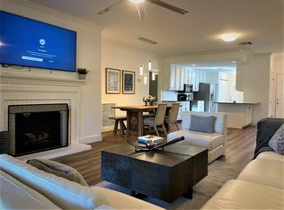 42 Tournament Way, The Hills, TX 78738