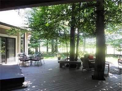 3rd image of 10275 Sylvian Dr