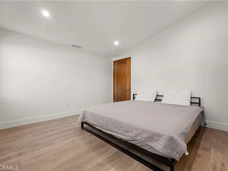 20461 Coulson St — Photo 22