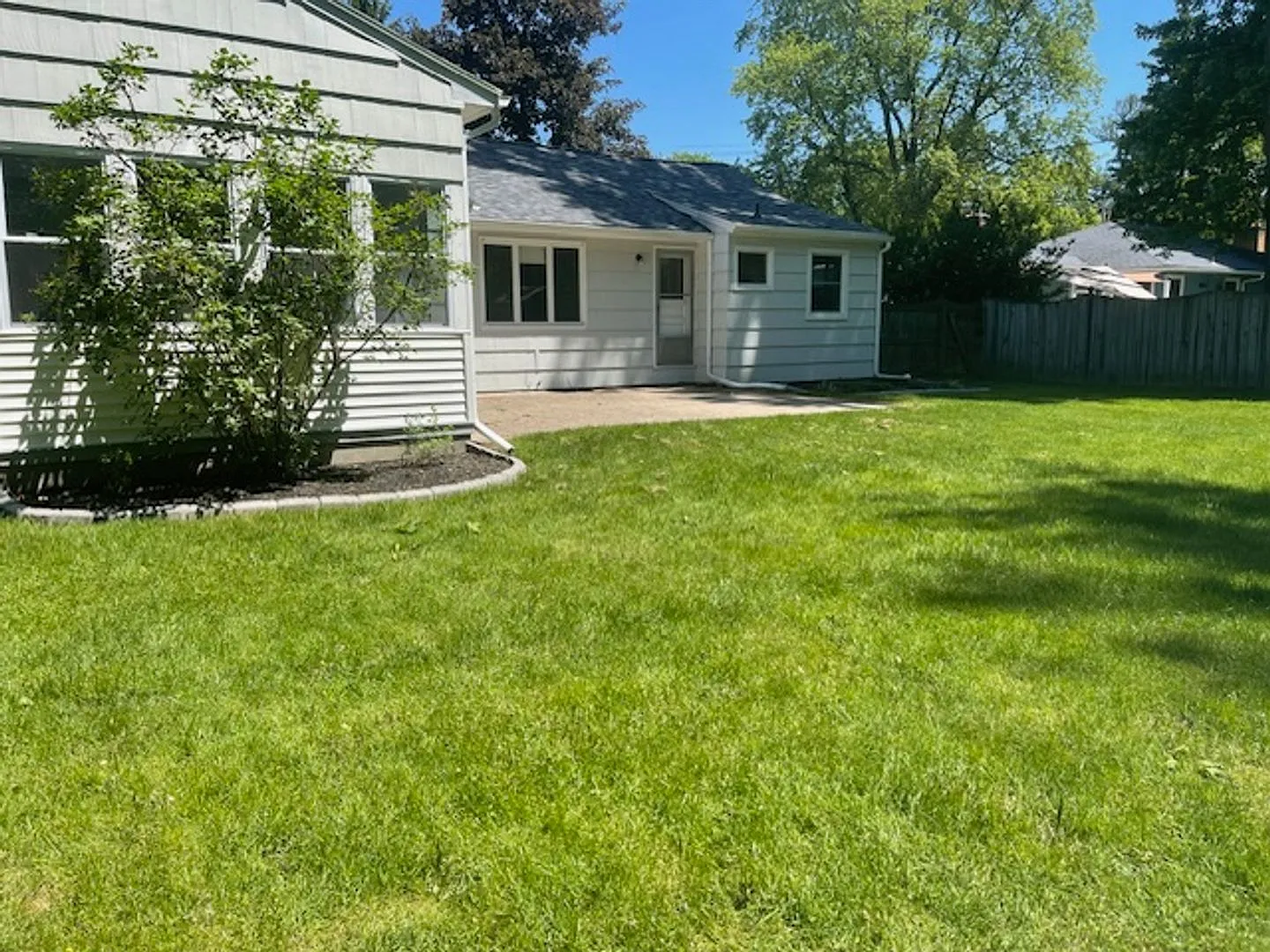 3 Bedroom / 1.5 Bath Home - East Rochester / Pittsford Area — Photo 2