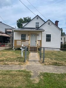 512 19th St, Dunbar, WV, 25064