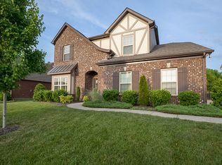 212 Riding Club Ct, Gallatin, TN 37066