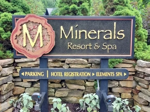 2 Chamonix Dr Unit 219 #219, Vernon Twp., NJ 07462