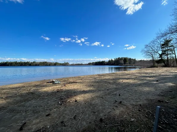 7 Ridgewood Drive, Kingston, NH 03848