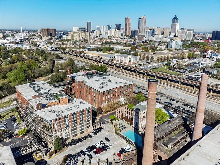 170 Boulevard SE #H128 — Photo 29