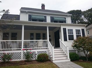 8 Bogandale Rd, West Roxbury, MA 02132