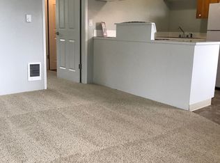 20333 15th Ave NE APT 24, Seattle, WA 98155