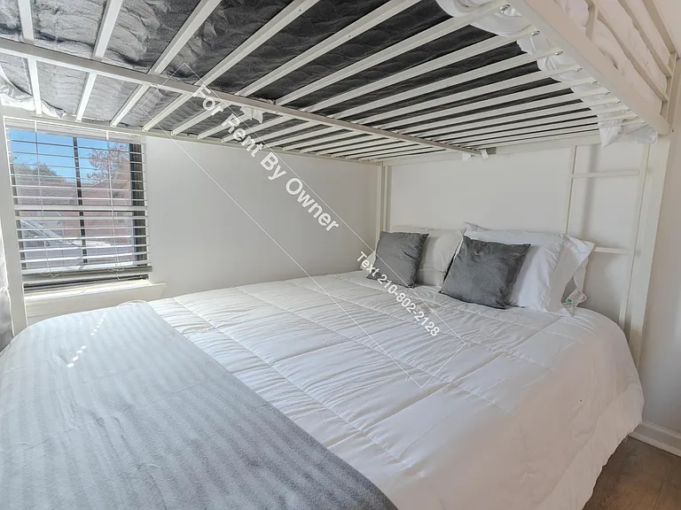 807 Dreiss St — Photo 15