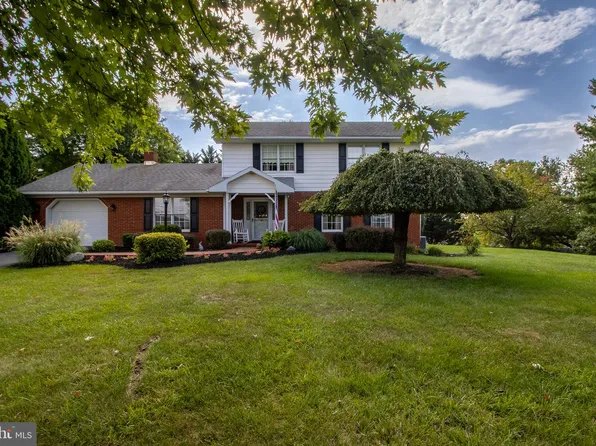 2912 Ridge Rd S, Martinsburg, WV 25403