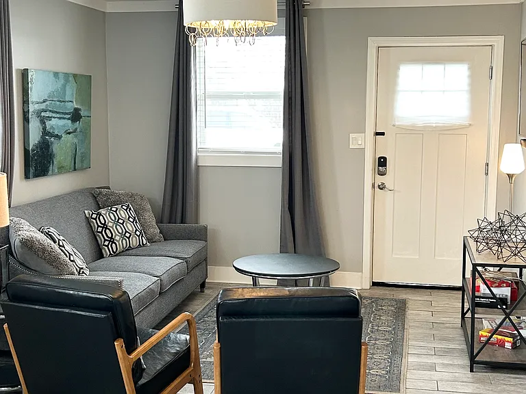 1823 Pearl St #1 — Photo 3