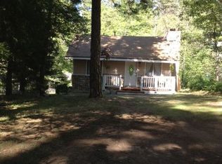 451 Hunt Ln, Crestline, CA 92325