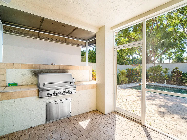 6213 NW 21st Ct — Photo 40